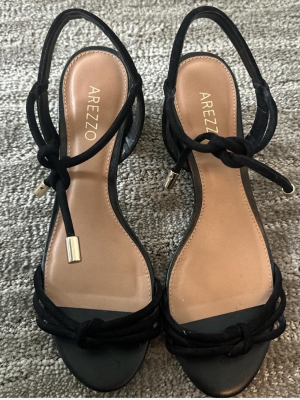 arezzo black strappy sandal block heel suede 7.5